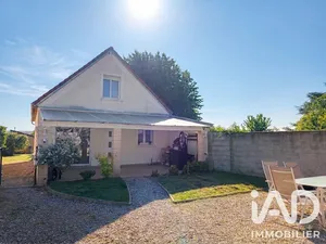 House in Michery (89140)