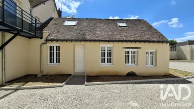 Building in Mézières-en-Drouais (28500)