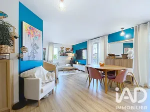 Apartment in Émerainville (77184)