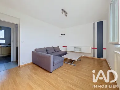 Appartement à Sainte-Geneviève-des-Bois (91700)