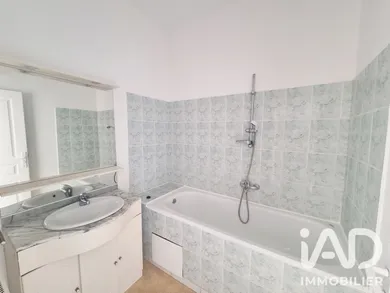 Apartment in Armentières (59280)