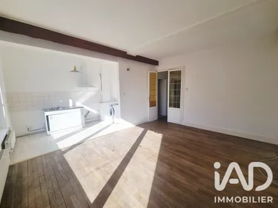 Apartment in Armentières (59280)