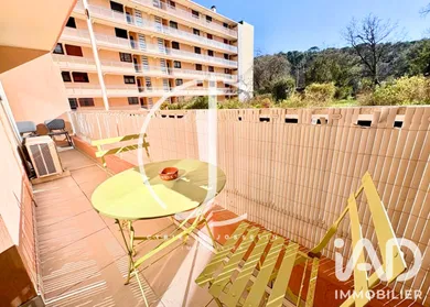 Apartment in La Valette-du-Var (83160)