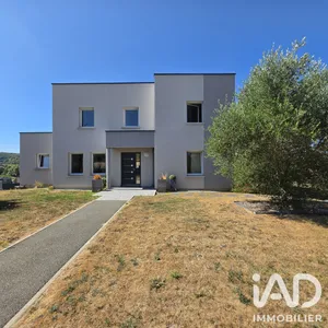 House in Beauchamps (80770)