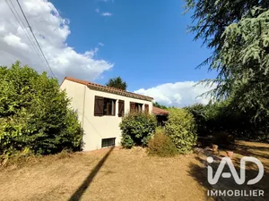 Maison traditionnelle à Landeronde (85150)