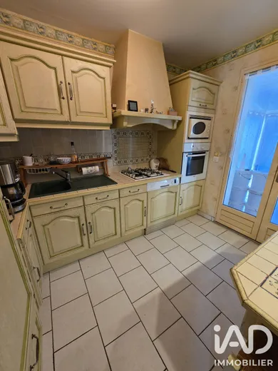 Detached house in Mont-Saint-Père (02400)