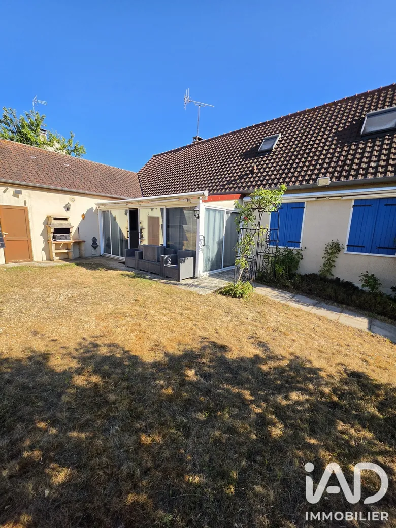 Maison 7 pièces 112 m² · à Mont-Saint-Père · 112 m² · 228 000 €