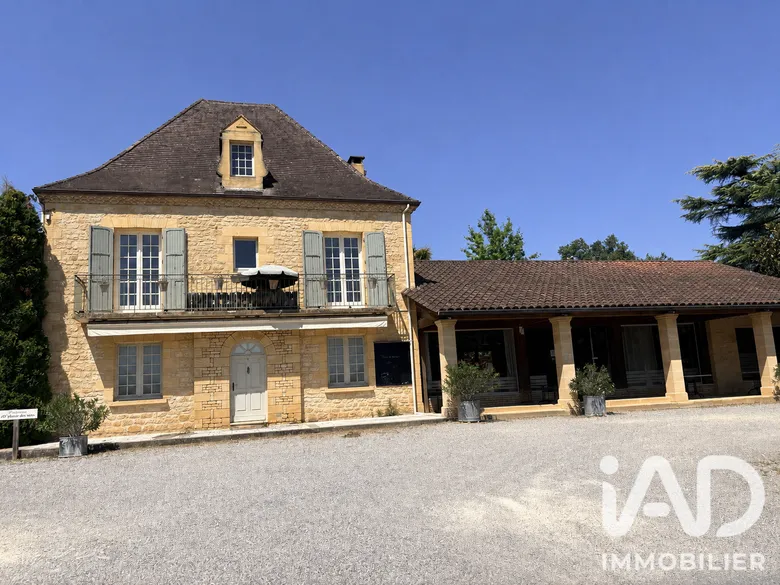 Immeuble 544 m² · à La Roque-Gageac · 544 m² · 780 000 €
