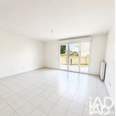 Apartment in Salon-de-Provence (13300)