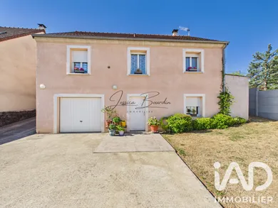 Maison à Villeneuve-la-Guyard (89340)