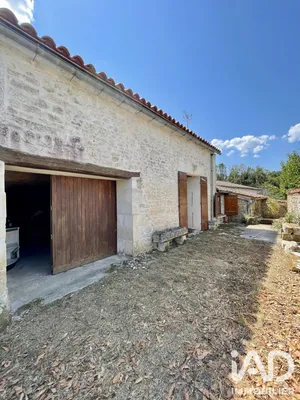 Maison de campagne à Saint-Porchaire (17250)