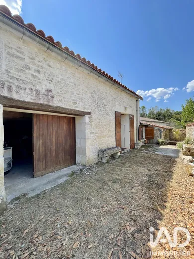 Maison de campagne à Saint-Porchaire (17250)