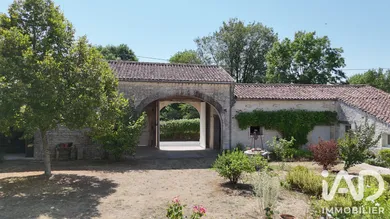 Park home in Courbillac (16200)