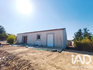 Pavillon à Nézignan-l'Évêque (34120)