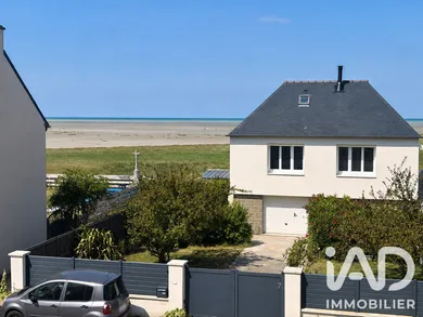 Immeuble à Le Vivier-sur-Mer (35960)
