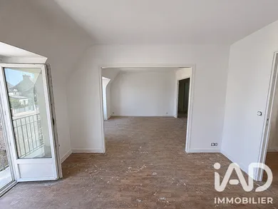 Immeuble à Le Vivier-sur-Mer (35960)