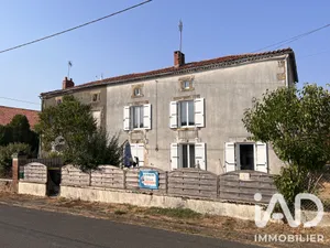 Village house in Abzac (16500)