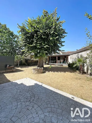 Immeuble à Perthes (77930)