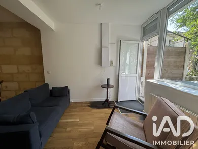 Apartment in Bordeaux (33800)