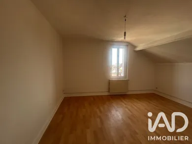 Apartment in Montluçon (03100)