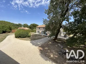 Mansion in Saint-Julien-l'Ars (86800)