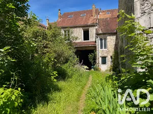 Townhouse in Tonnerre (89700)