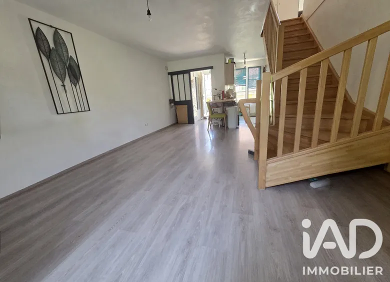 Appartement 3 pièces 83 m² · à La Chapelle-en-Serval · 83 m² · 240 000 €