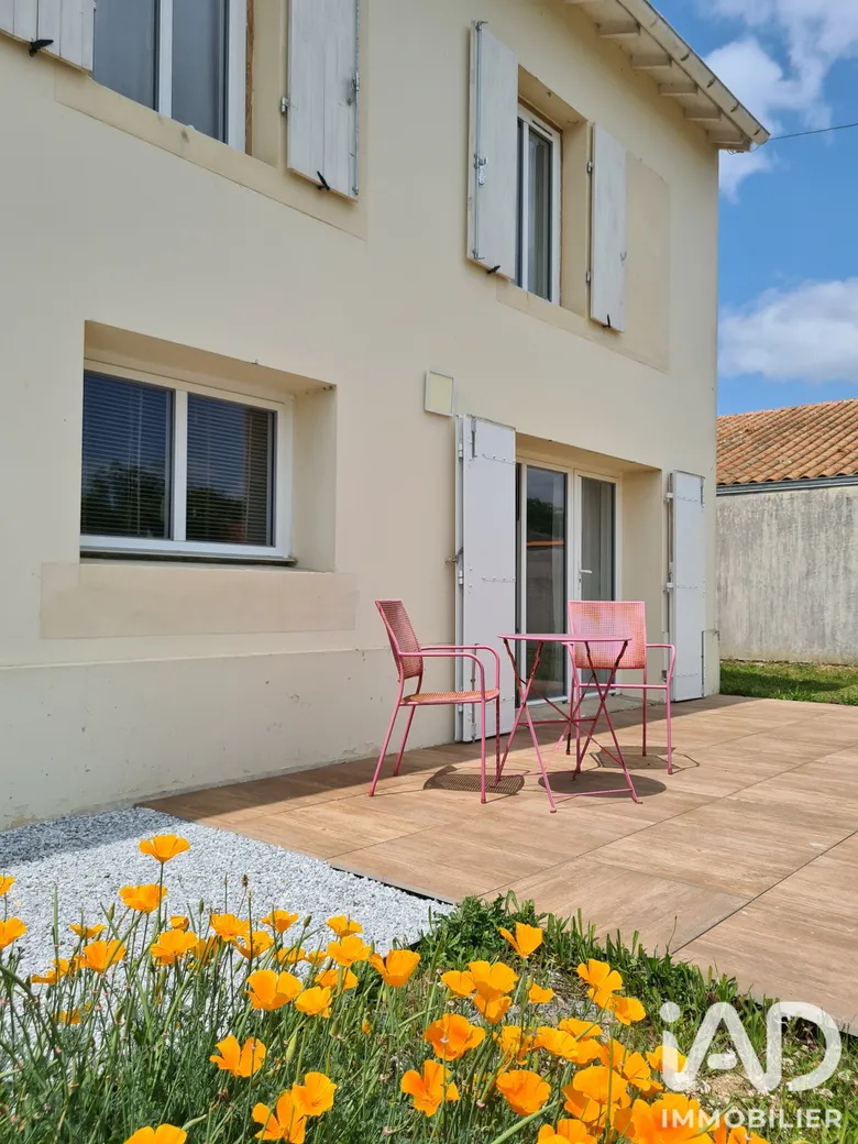 Maison 6 pièces 120 m² · à Surgères · 120 m² · 258 000 €