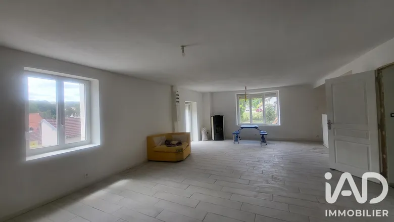 Maison 4 pièces 102 m² · à Ornans · 102 m² · 155 000 €