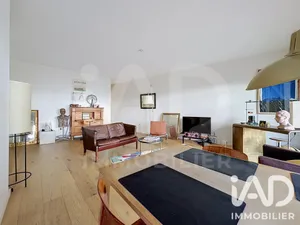 Apartment in La Rochelle (17000)