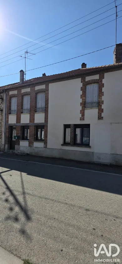 Village house in Crancey (10100)