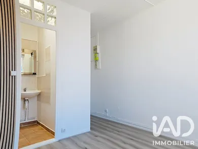 Apartment in Paris (75011)