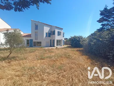 Architectural house in La Tranche-sur-Mer (85360)