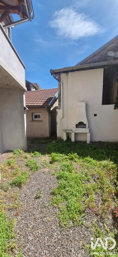 Building in Luxeuil-les-Bains (70300)