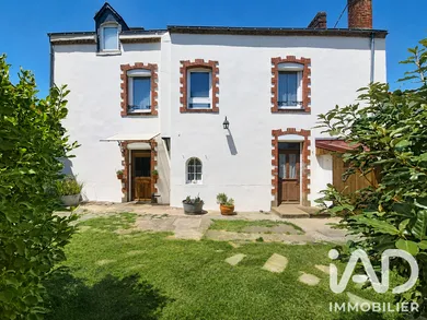 Maison à Port-Saint-Père (44710)