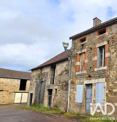 Maison de village à Lacanche (21230)