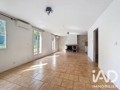 Maison traditionnelle à Pringy (77310)