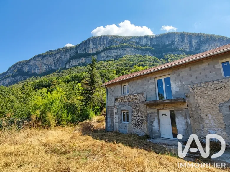 Maison 4 pièces 122 m² · à Champagneux · 122 m² · 294 000 €