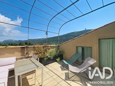Appartement à Plan-d'Aups-Sainte-Baume (83640)