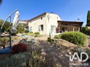 Maison à Roquebrune-sur-Argens (83520)