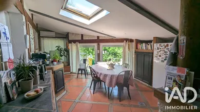 Park home in Caumont-sur-Durance (84510)