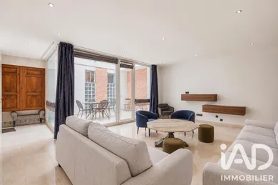 Immeuble à Paris (75015)