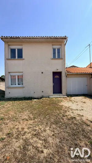 Townhouse in Bergerac (24100)