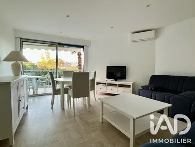 Apartment in Mandelieu-la-Napoule (06210)