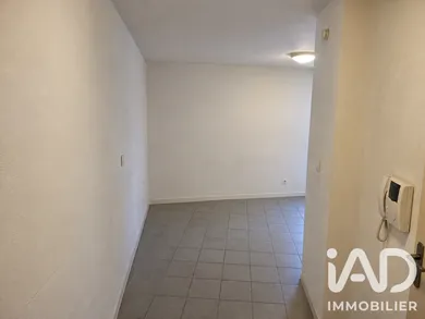 Apartment in Grenoble (38100)