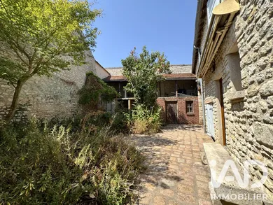 Village house in Briarres-sur-Essonne (45390)