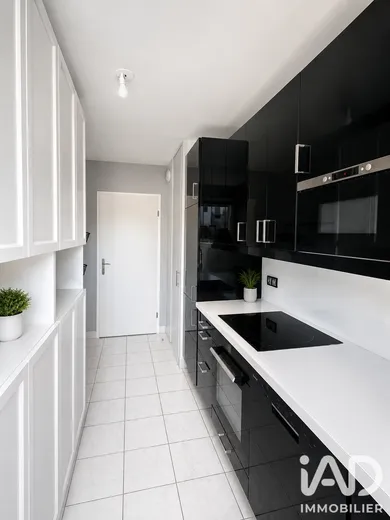 Apartment in Asnières-sur-Seine (92600)
