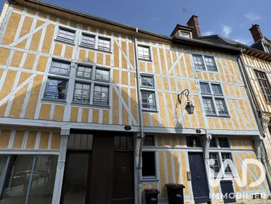 Apartment in Troyes (10000)