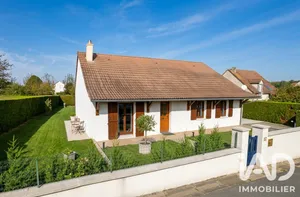 Maison traditionnelle à Saint-Prest (28300)