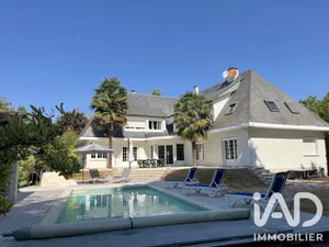 Mansion in Boissise-le-Roi (77310)